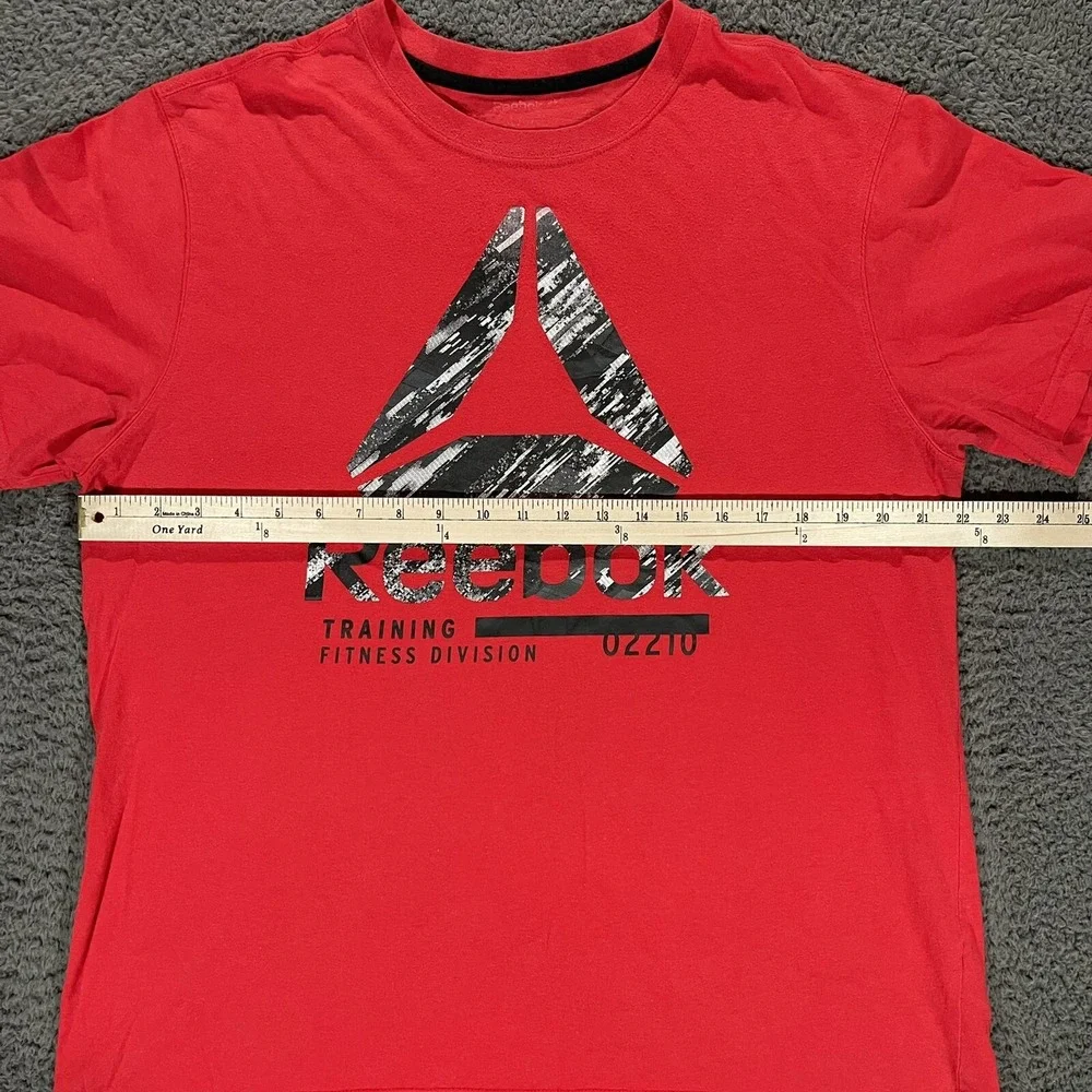 Reebok Training Fitness Division T Shirt Mens Large Short Sleeves Red